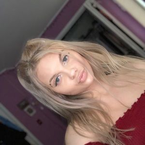 Meet your Posher, Veronica